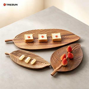 Assiette ovale créative en noyer, ensemble de vaisselle, assiettes en bois massif pour fruits et viandes, assiette à thé en bois naturel sculptée à la main - Product Image 1