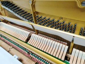 Yamahas U3h White Upright Piano Imported High Quality Professional <b>Second</b> <b>Hand</b> Tone Solid Feel U3 88keys U3h Silent System - Product Image 4