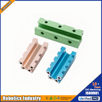 Bloc de serrage robotique en aluminium anodisé, pièce de fixation usinée CNC de précision pour modules robotiques et automatisation