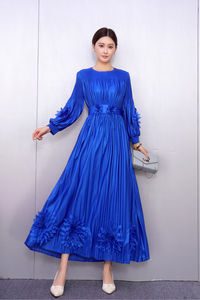 Nouvelle Arrivée Robe de Soirée Élégante Coupe A-Line Plissée et Froncée Longueur Genou Col en V Manches Bouffantes 100% Polyester Écologique pour Femme - Product Image 2