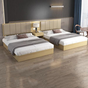 Juego de dormitorio de hotel de 3 estrellas de madera maciza de diseño moderno Marcos de cama baratos personalizados con mesitas de noche a juego para apartamento y Villa - Product Image 1