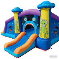 Château gonflable et trampoline à thème OVNI extraterrestre en PVC avec toboggan, capacité supérieure à 500 kg, dimensions 4x4x3m, pour usage scolaire ou de fête