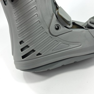 Bota Ortopédica Aircast Cam Walker con Suela Antideslizante, Alivio del Edema, Bolsa de Aire Inflable para Rehabilitación de Lesiones de Pie y Tobillo - Product Image 2