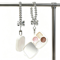 Palette de fards à paupières portable mini 4 teintes, design porte-clés chaîne de perles nœud argenté, maquillage yeux mat et scintillant, logo personnalisé, vente en gros
