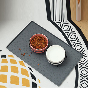 Tấm lót ăn hình bàn chân thú cưng bằng silicon chống trơn trượt, kích thước lớn, chống thấm nước, bảo vệ sàn nhà - Product Image 4