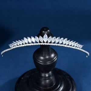 แฟชั่นผู้หญิงผมพร้อมเครื่องประดับเจ้าสาวมงกุฏเครื่องประดับสำหรับงานแต่งงานเครื่องประดับใบไม้ที่คาดผมเซอร์โคเนียคริสตัล SC03มงกุฎ - Product Image 1