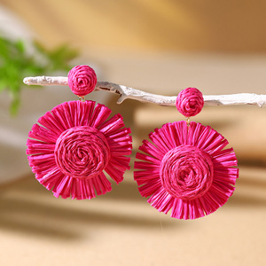 Boucles d'oreilles tissées Niche Personnalité Bord de mer Vacances Couleur Boucles d'oreilles tissées pour femmes Uionen 1002 - Product Image 4