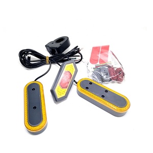 Lampe de clignotant universelle modifiée pour <span class=keywords><strong>Xiaomi</strong></span> <span class=keywords><strong>M365</strong></span> 1S pro Pro2 pour MI3 Scooter électrique e-Scooter pièces accessoires - Product Image 1