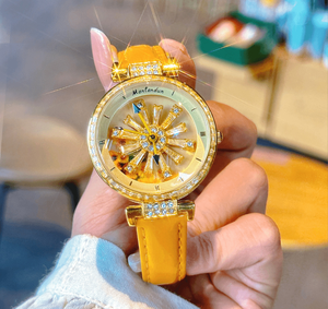 Orologio <span class=keywords><strong>da</strong></span> <span class=keywords><strong>Polso</strong></span> <span class=keywords><strong>da</strong></span> Donna con Charm a Girasole, Cinturino in Vera Pelle, Movimento al Quarzo, Allarme, Spessore 12mm, Resistenza all'Acqua 3BAR, Metallo - Product Image 2