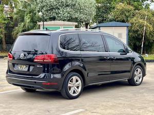 Volkswagen <span class=keywords><strong>Sharan</strong></span> <span class=keywords><strong>2018</strong></span> 380TSI, MPV con Tracción Delantera, Puertas Laterales Deslizantes Dobles, Asientos Traseros Plegables, Bajo Consumo de Combustible, Vehículo Familiar Estable - Product Image 6