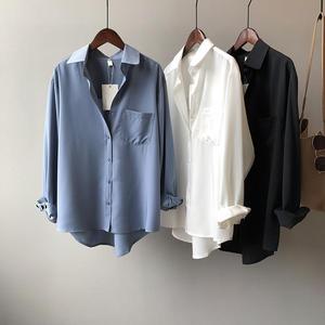 Damen Oversize Langarm-Hemd mit Tasche und Revers, Lässige Knopfleiste Bluse - Product Image 1