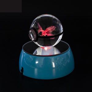 Bon marché, vente en gros, belle boule poke LED gravure laser personnalisée 3D boule pokemo pour cadeau souvenir - Product Image 2