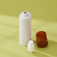 Flacon pulvérisateur sans air en plastique PET écologique 100 ml marron et blanc, calibre 18, pour emballage de brume hydratante cosmétique