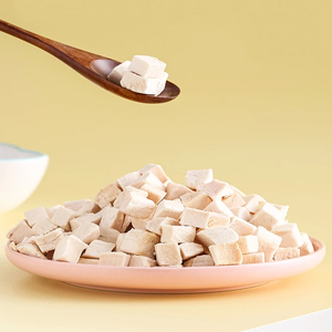 Cubos <span class=keywords><strong>de</strong></span> carne liofilizada Nutrición <span class=keywords><strong>de</strong></span> alta proteína Comida para mascotas Gato natural Liofilizado Pechuga <span class=keywords><strong>de</strong></span> <span class=keywords><strong>pollo</strong></span> Carne Cubo Perro Snack - Product Image 4