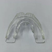 Gouttière d'extraction dentaire orthodontique transparente en plastique à la menthe, outil multifonctionnel pour le blanchiment et l'élimination des décalages dentaires, avec fonction d'alignement