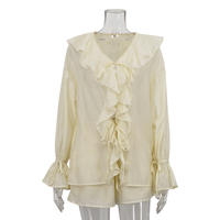 Vêtements à la mode 2025 Beige deux pièces été femmes décontracté à volants Blouse et short ensemble femmes