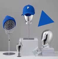Vente en gros de perruque murale en or chromé tête de mannequin présentoir de robe en plastique avec tête factice sans visage pour façade de magasin de salon