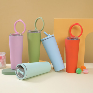 Gobelet isotherme de voyage personnalisé en acier inoxydable à double paroi de 30 oz, tasse de sport et d'extérieur avec paille rabattable et poignée - Product Image 1