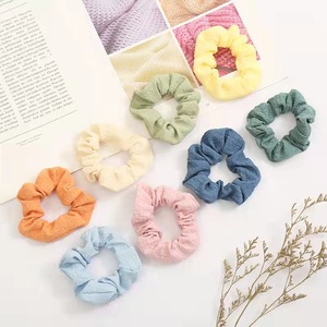 Élastique à cheveux Scrunchie multicolore en tissu tricoté, haute élasticité, accessoire décontracté pour cheveux, Printemps 2022 - Product Image 1