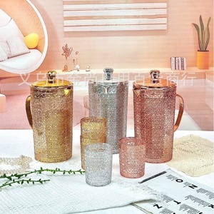 Pichet de réfrigérateur transparent grande capacité, avec couvercle diamanté et estampage doré, style minimaliste moderne, pour jus de fruits, lait et boissons, motif floral - Product Image 1