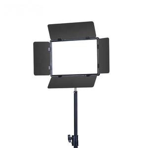 Opvouwbare P700 3-kleuren LED-paneelverlichting 12 inch 35W dimbaar AC-aangedreven IP68 CRI95 studioverlichting fotografie video - Product Image 1