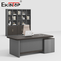 Ensemble de bureau de direction moderne Ekintop, table de direction en bois avec armoire de rangement, bibliothèque à portes vitrées pour immeuble de bureaux