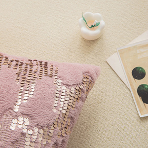 Ready to Ship Wholesale 18*18 <strong>Sequin</strong> Geometric <strong>Cushion</strong> Cover Plain Faux Fur Decor Pillow Cases - Product Image 4
