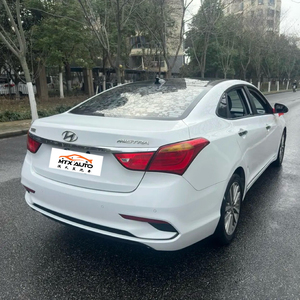 Mejor Precio, Hyundai Mistra 2017 de <span class=keywords><strong>Segunda</strong></span> <span class=keywords><strong>Mano</strong></span>, 1.8L Gasolina, Sedán Mediano, 5 Asientos, Automático, <span class=keywords><strong>GLS</strong></span>, Volante a la Izquierda, Techo Solar, Buen Estado - Product Image 3