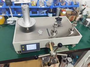 เครื่องทดสอบน้ำหนักจำลองไฮดรอลิก HSIN-1000 แบบดิจิตอล พร้อมเกจวัดน้ำหนักจำลองแบบลูกสูบ เครื่องมือสอบเทียบและปรับเทียบ  OEM ODM - Product Image 4