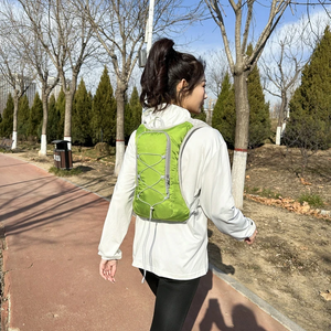 กระเป๋าเป้สะพายหลังแบบสแลงสำหรับกิจกรร<span class=keywords><strong>ม</strong></span>กลางแจ้ง ปั่นจักรยาน ปีนเขา ระบายอากาศได้ดี <span class=keywords><strong>กัน</strong></span>น้ำ พร้อ<span class=keywords><strong>ม</strong></span>ถุงน้ำสำหรับเดินป่า - Product Image 4