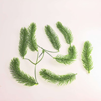 YL Kunststof Kunstmatige Dennennaalden & Watergras Kerstboom Decoratieve Accessoires Ecologisch 15CM DIY Bloemarrangement