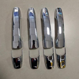 Cubierta de Manija Exterior para Puerta de Coche en Cromo y Negro, Nuevo Diseño, para Toyota Raize 2022 en Adelante - Product Image 5