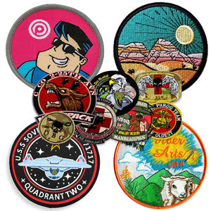 رقع مطرزة بالجملة بتصاميم إبداعية، رقع مطرزة من الشنيل للملابس والقبعات والحقائب، رقع مطرزة مخصصة - Product Image 1