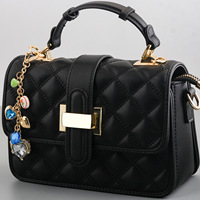 En gros, Porte-clés chaîne dorée de luxe avec pendentif breloque de sac en forme de cœur en cristal, strass et fleur émaillée, pour sac à main, bijou, cadeau