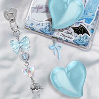 Joli ensemble de breloques légères en alliage de zinc pour Kindle Paperwhite 11e/12e génération, comprenant un cache-poussière, un support de fixation en forme de cœur et des porte-clés scintillants - Bleu