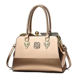 Borsa Tote alla Moda 2025, <span class=keywords><strong>Borse</strong></span> di <span class=keywords><strong>Lusso</strong></span> in Pelle PU Verniciata, Borsette e <span class=keywords><strong>Borse</strong></span> di Alta Qualità - Product Image 5