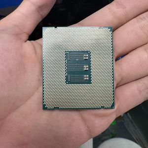 <span class=keywords><strong>Intel</strong></span> <span class=keywords><strong>Xeon</strong></span> <span class=keywords><strong>E7</strong></span> <span class=keywords><strong>8890</strong></span> V4 60m Bộ nhớ cache 2.20 GHz TDP 165W Bộ vi xử lý - Product Image 2