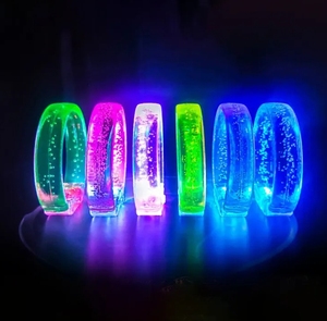 Benutzer definiertes Logo gedruckt Luminous <span class=keywords><strong>Glow</strong></span> <span class=keywords><strong>Stick</strong></span> Armband für Halloween-Partys aus strap azier fähigem Kunststoff - Product Image 5