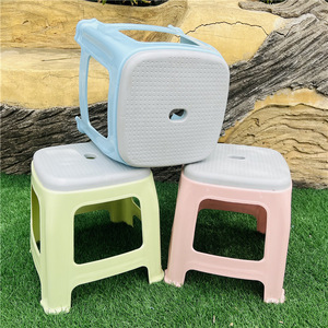Taburete de Plástico de 40 cm Apilable para Uso Doméstico, Muebles de Sala de Estar, Diseño Minimalista, Material de Polipropileno de Color Mixto - Product Image 3