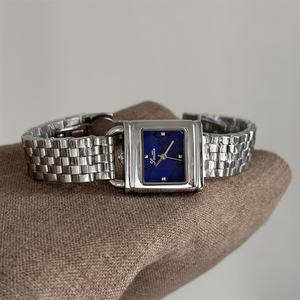 Montre à bracelet en acier inoxydable 2026, cadran carré tendance, montre-bracelet à quartz de luxe exquise de haute qualité - Product Image 3