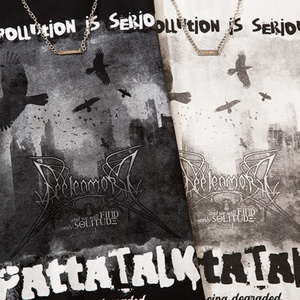 เสื้อยืดแฟชั่นโอเวอร์ไซส์สไตล์ฮิปฮอป ผ้าฝ้าย สีดำขาว ลายกราฟฟิตีด้านหน้า พร้อมลายตัวอักษรโซ่ร้อยด้านหลัง ทรงหลวม ใส่ได้ทั้งชายและหญิง - Product Image 6