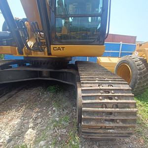 Excavadora Caterpillar 325D en Excelentes Condiciones, Pocas Horas de Trabajo, Pintura Original, Totalmente Revisada, Gran Potencia, Alta Eficiencia - Product Image 6