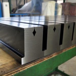 Molde de fabricación de descuento de herramientas de freno de prensa de chapa CNC de alta precisión de Tokio para soporte de Metal - Product Image 2