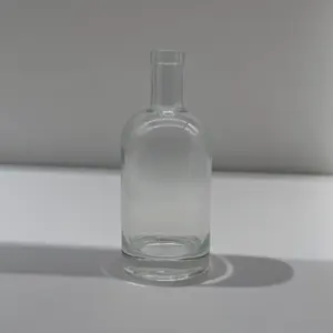 フリントグラス200ml250ml8オンスウォッカオリーブオイルガラスボトルコルク付き