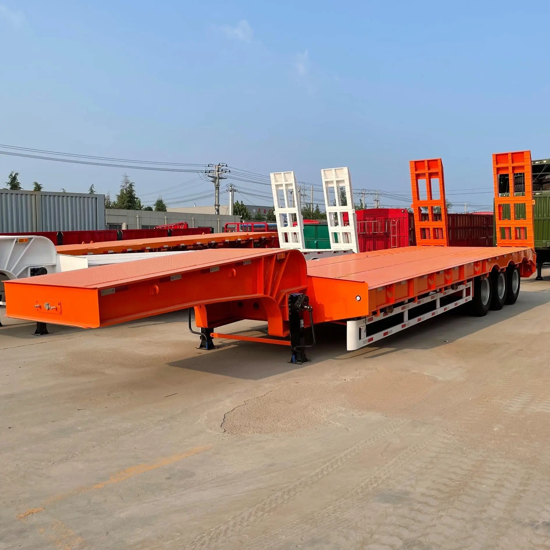 Factory Price 3 4 Axles Excavator Delivery Lowboy Low bed Semi Trailer Low Bed Trailer Low Loader 4 Axles 60 70 80 Tons