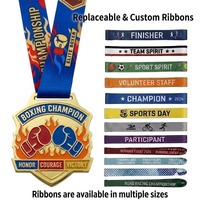 Médaille de champion personnalisée en alliage de zinc émaillé souple, motif gants de boxe flamboyants, avec ruban sur mesure, pour événements de clubs de combat