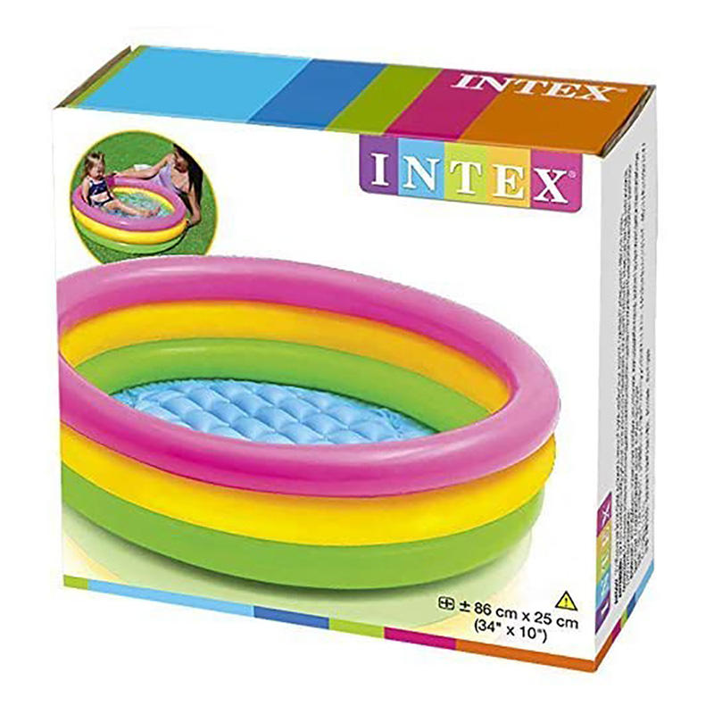 Family size inflatable poo