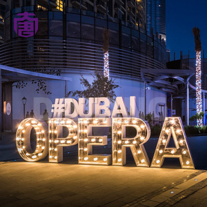 Adorno luminoso navideño con marco metálico LED 2D comercial para exteriores, decoración con forma de letras para calles, centros comerciales y paisajes festivos. - Product Image 2