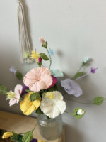 Bouquet d'hibiscus en crochet tissé à la main de qualité supérieure, objet d'art exquis pour la décoration intérieure et cadeau de mariage