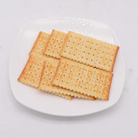 Vente en gros d'usine de biscuits chinois santé sportive craquelins à soda sucré texture croustillante boîte emballée sac goût salé sans sucre
